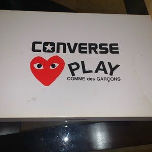 Comme des Garçons PLAY Converse